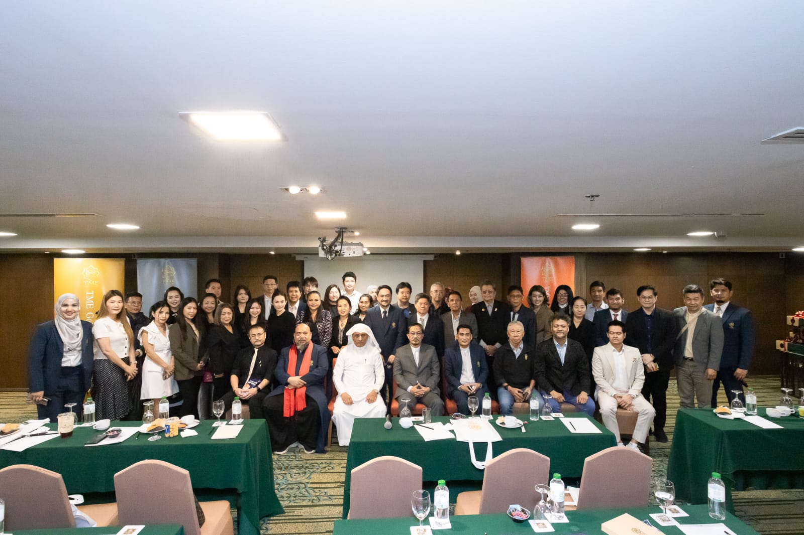 جانب من مراسم توقيع الإتفاقسة